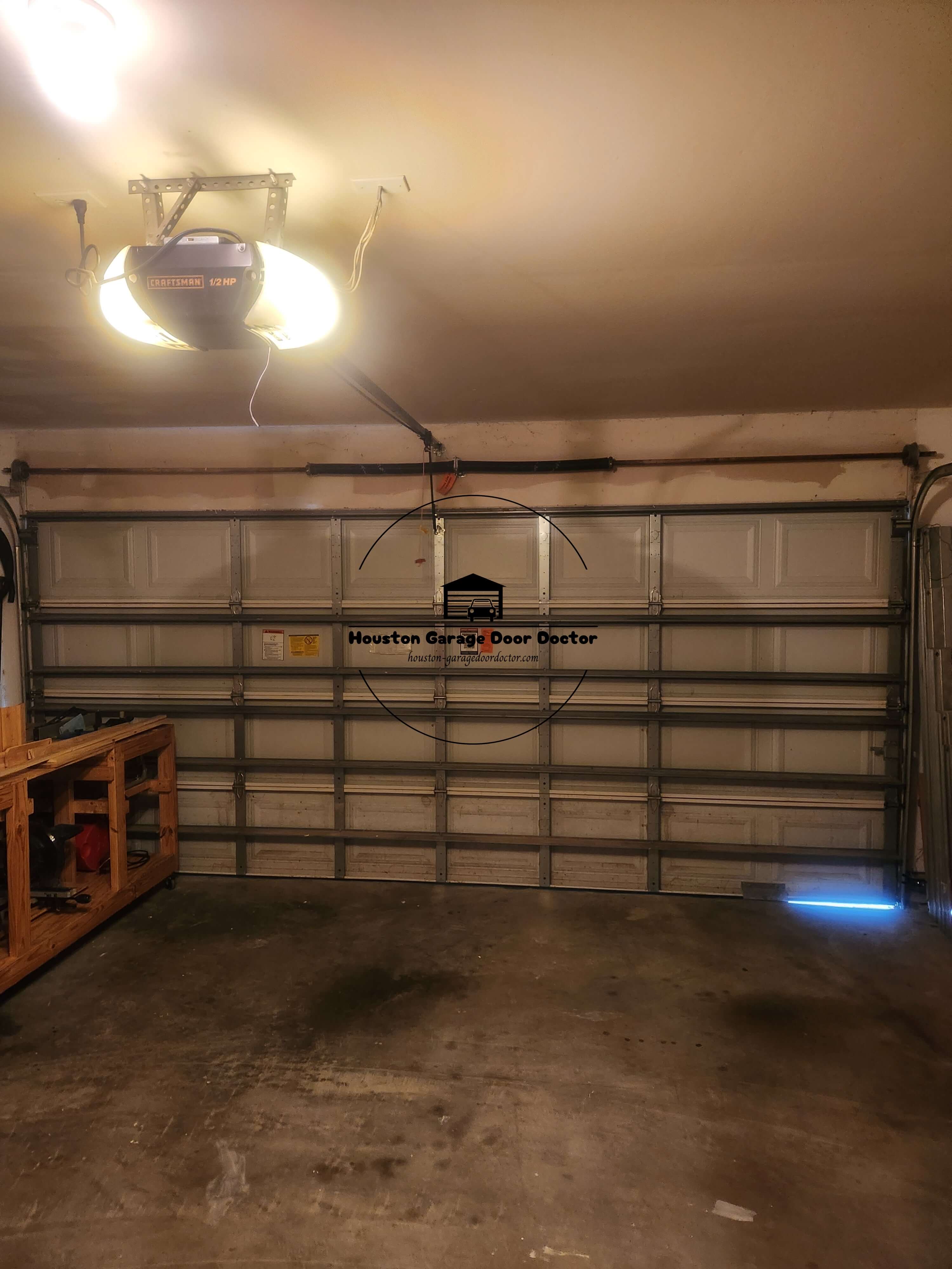 houston-garagedoordoctor.com_craftsman_garage_door_opener_repair