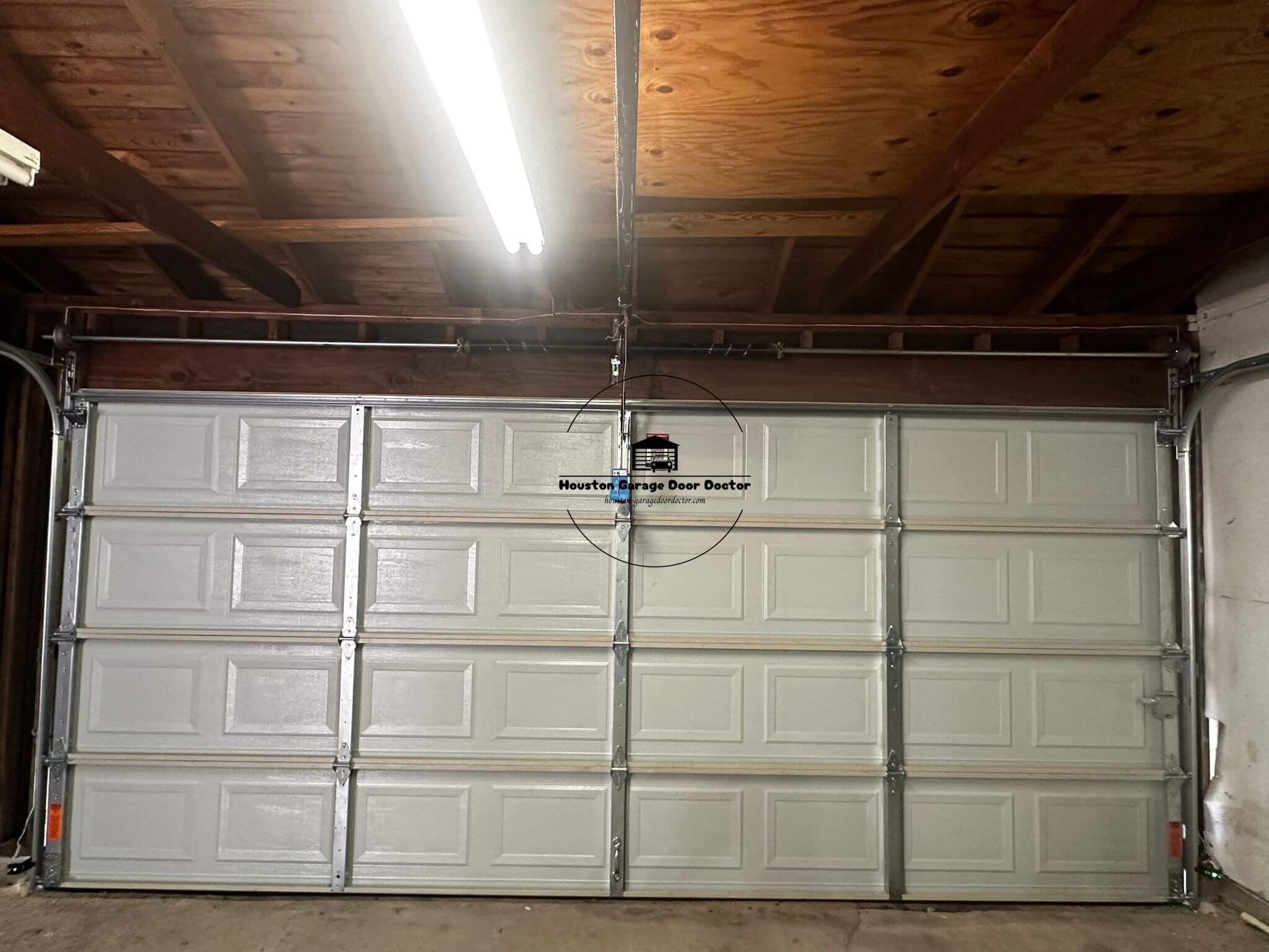 houston-garagedoordoctor.com_garage_door_springs_replacement